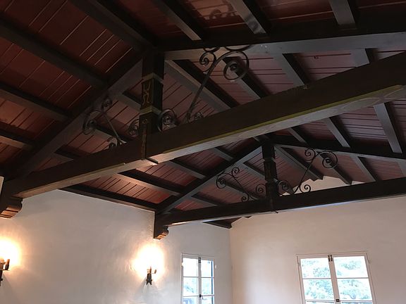 Living Room Cathedral Ceiling