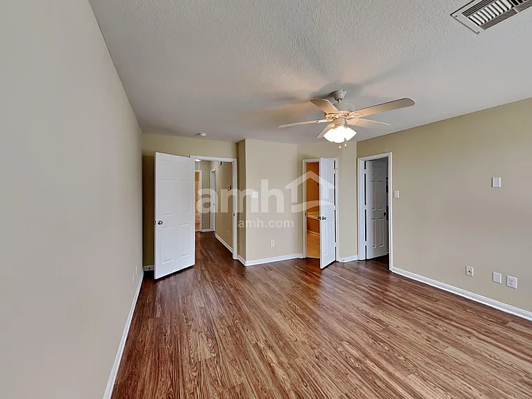 9415 White Diamond Ln — Photo 8