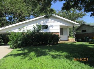 9838 Monarch Dr, Saint Louis, MO 63136