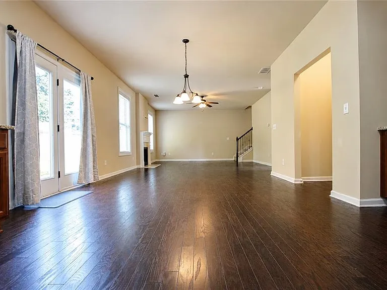 5817 Park Point — Photo 5