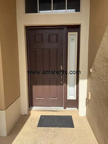 4 bed, 2.5 bath, 2344 sqft, $2,600 — Photo 2