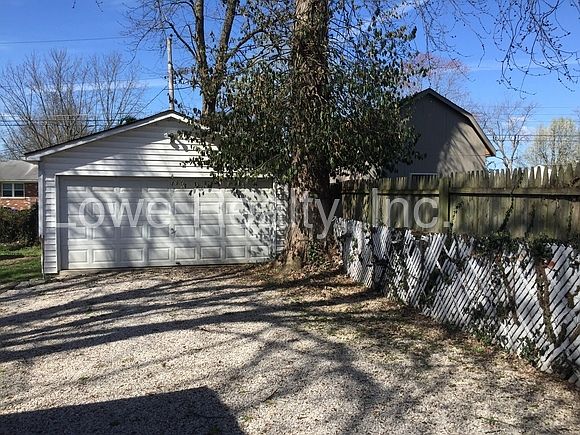 2nd image of 1907 Jeanette Ave