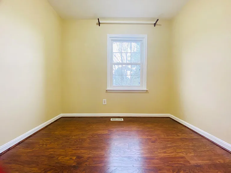 11266 Valley Bend Dr — Photo 22