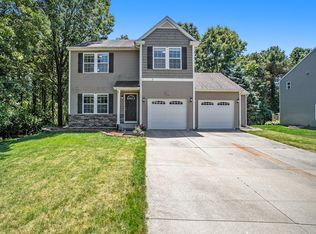 6061 Equestrian Woods Ct, Kalamazoo, MI 49009