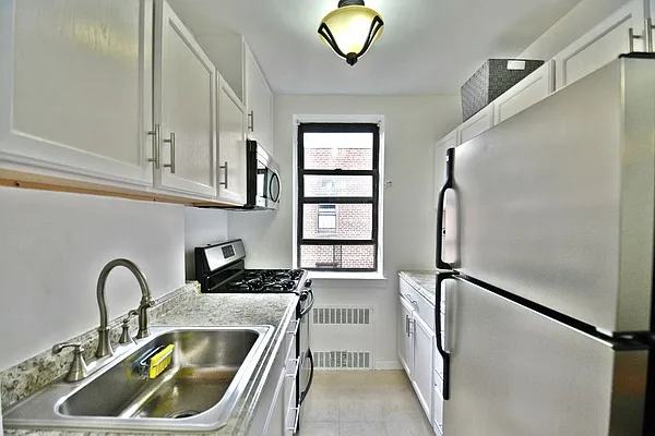 Sold by Citi Habitats | media 4