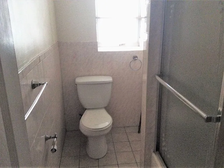 Glenwood Arms — Photo 15
