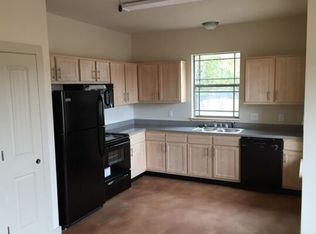 259 E 7th St #4, Somerville, TX 77879