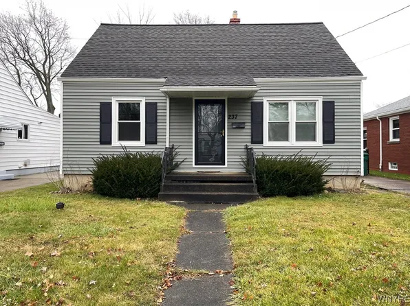 237 75th St, Niagara Falls, NY 14304