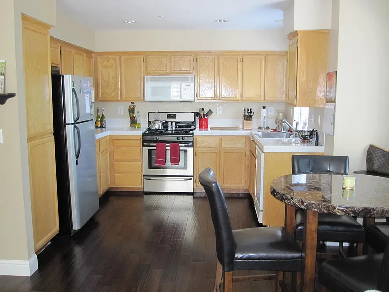 4041 Skylark Ln — Photo 6