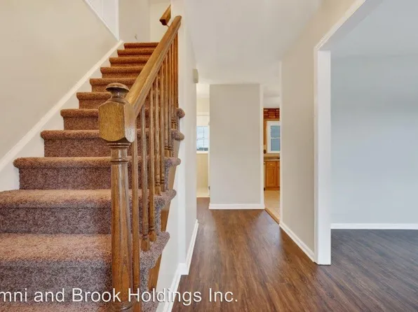 44 Sand Creek Ln, Toms River, NJ 08753