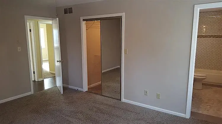 501 Dustin Dr — Photo 8