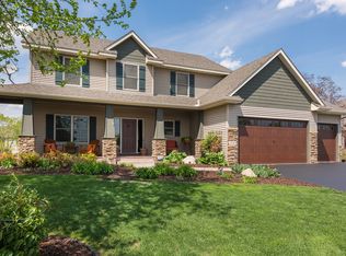 1630 Sandbar Cir, Waconia, MN 55387