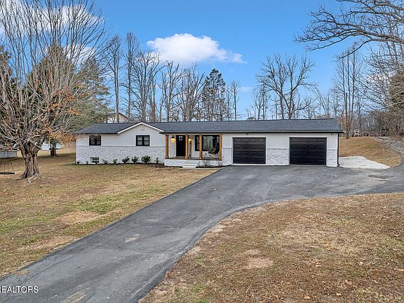 2nd image of 8601 Norris Ln