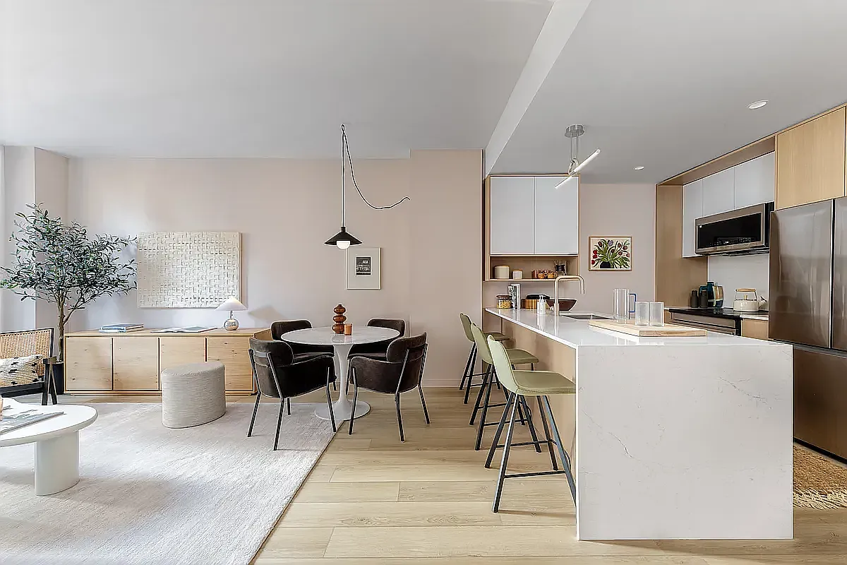 255 East 39th Street — Photo 1