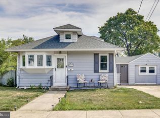 227 S Fellowship Rd, Maple Shade, NJ 08052