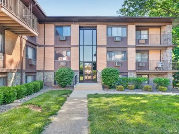 10 Oakwood Terrace #65, New Windsor, NY 12553
