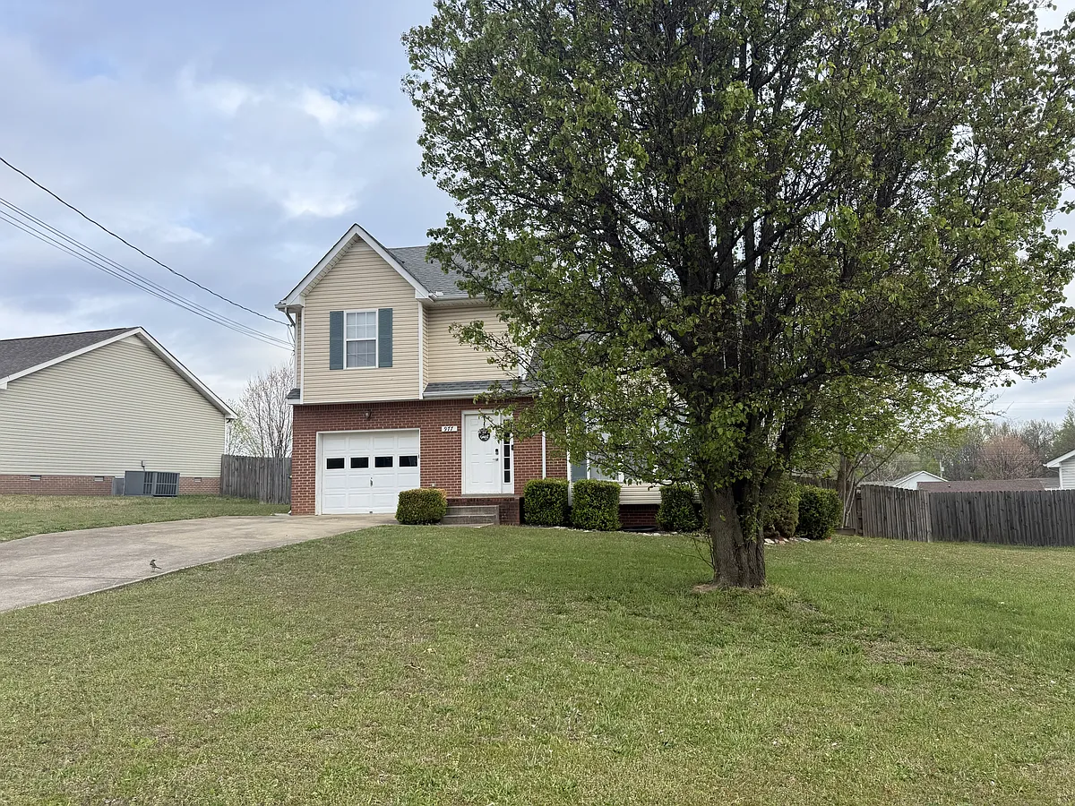 Building Photo - 977 Roedeer Dr
