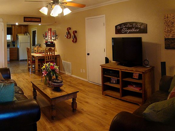 4th image of 117 James Dr