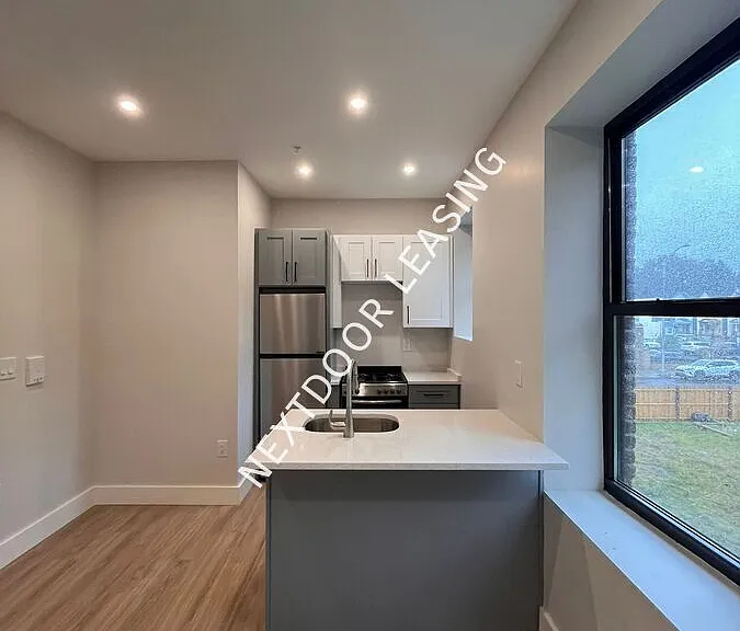269 Martin Luther King Dr #2CM — Photo 13