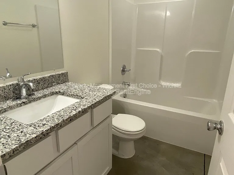 1514 N Madison Ave — Photo 6