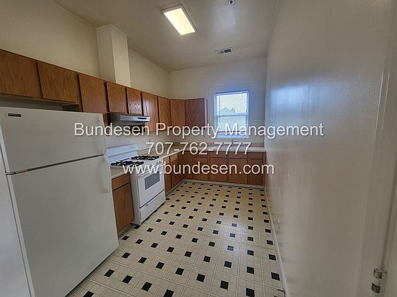 2nd image of 163 Wilson St #B