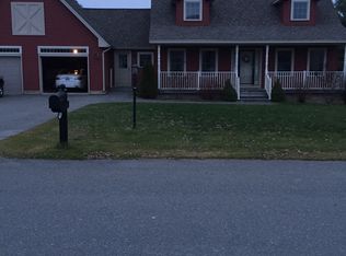 109 Rolling Meadow Dr, Bangor, ME 04401