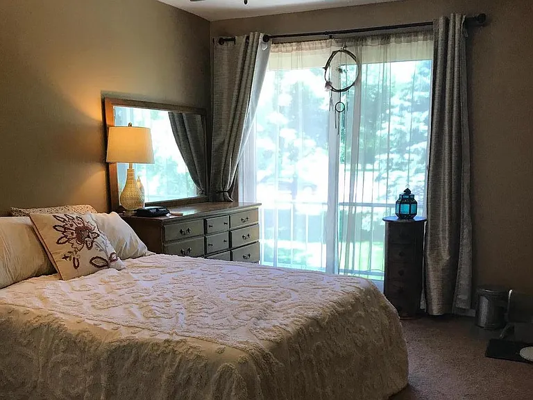 101 Lexington Ct — Photo 10