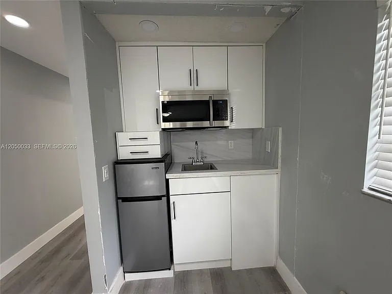 7889 NW 174th St #STUDIO — Photo 5