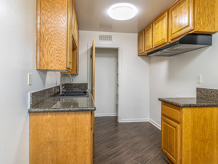 4040 Badillo Cir — Photo 11