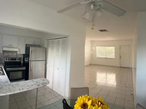 2420 Johnson St APT 303, Hollywood, FL 33020