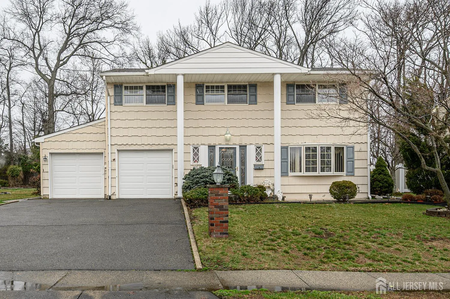 69 Stanford Ave photo 1