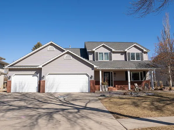 2731 28th Ave S, Fargo, ND 58103