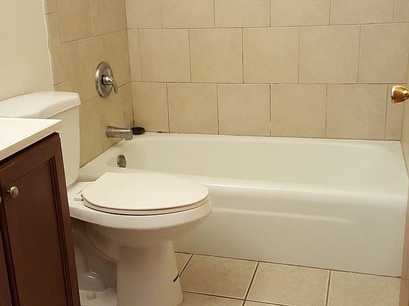 5th image of 2505 N Frederick Ave APT 207