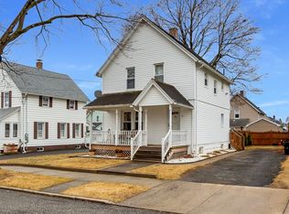 27 Duke St, Ludlow, MA 01056