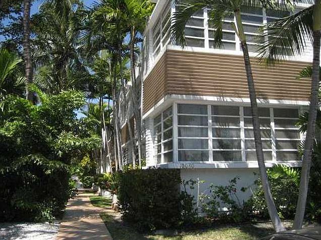 1st image of 10084 W Bay Harbor Dr APT 9