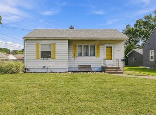 2329 Frances Pl, Davenport, IA 52804