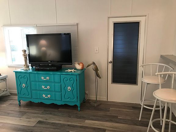 5th image of 130 Patricia Ave Lot 8