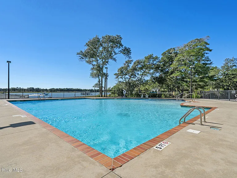 2272 Dolphin Shores Dr SW #402 — Photo 70