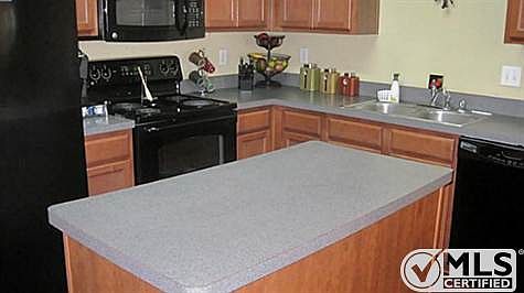 4th image of 209 Rockbrook Dr