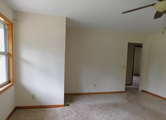 2nd image of 816 W Wrangler Blvd