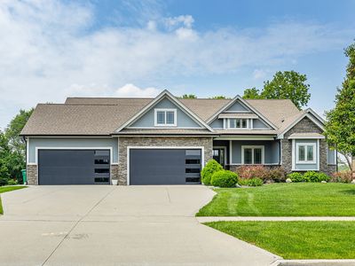 2327 Hearthstone Cir SW, Altoona, IA, 50009