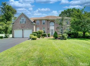 7 Jackie Ct, Monroe Township, NJ 08831