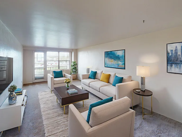 Fountain Place Apartments — Photo 40