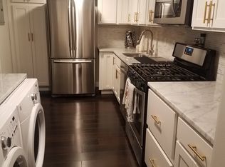 11820 Breton Ct APT 1A, Reston, VA 20191