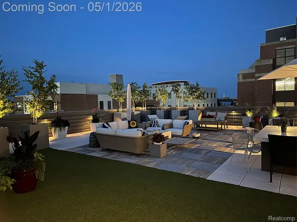 2987 Franklin St #Penthouse, Detroit, MI 48207