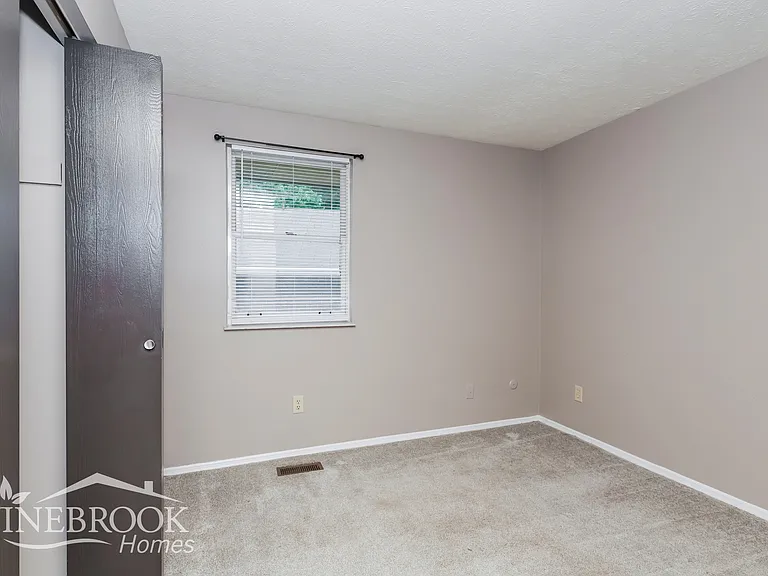 8189 Mount Washington Dr — Photo 12