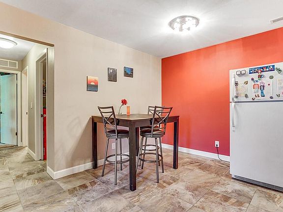 4th image of 7624 Manor Cir APT 203