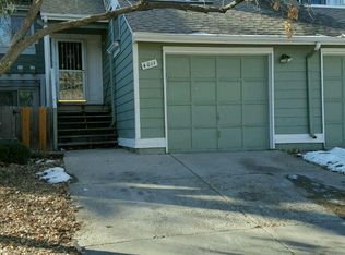 4011 S Rifle Ct, Aurora, CO 80013