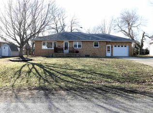 102 N 4th St, Wyoming, IL 61491