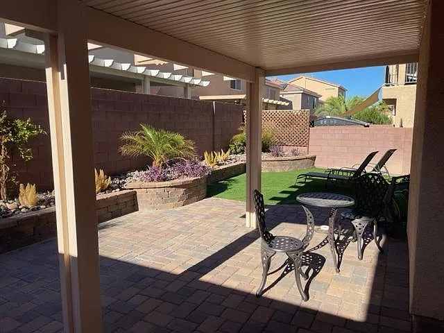 6740 Bravura Ct — Photo 2